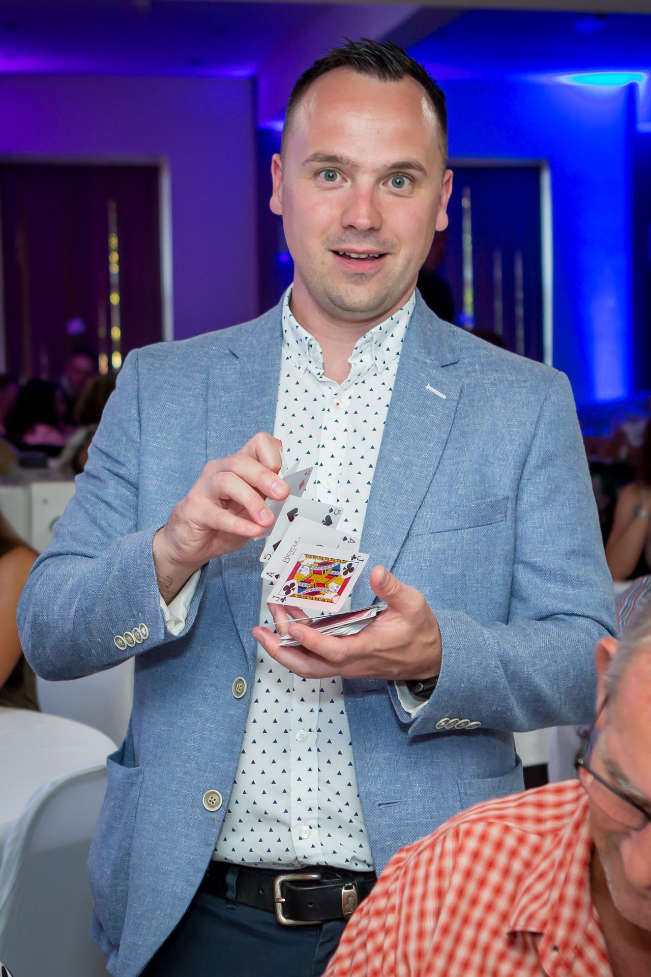 Hire A Magician Phil Taylor Close Up Magician Phil Taylor